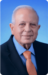Tomas Regalado Headshot